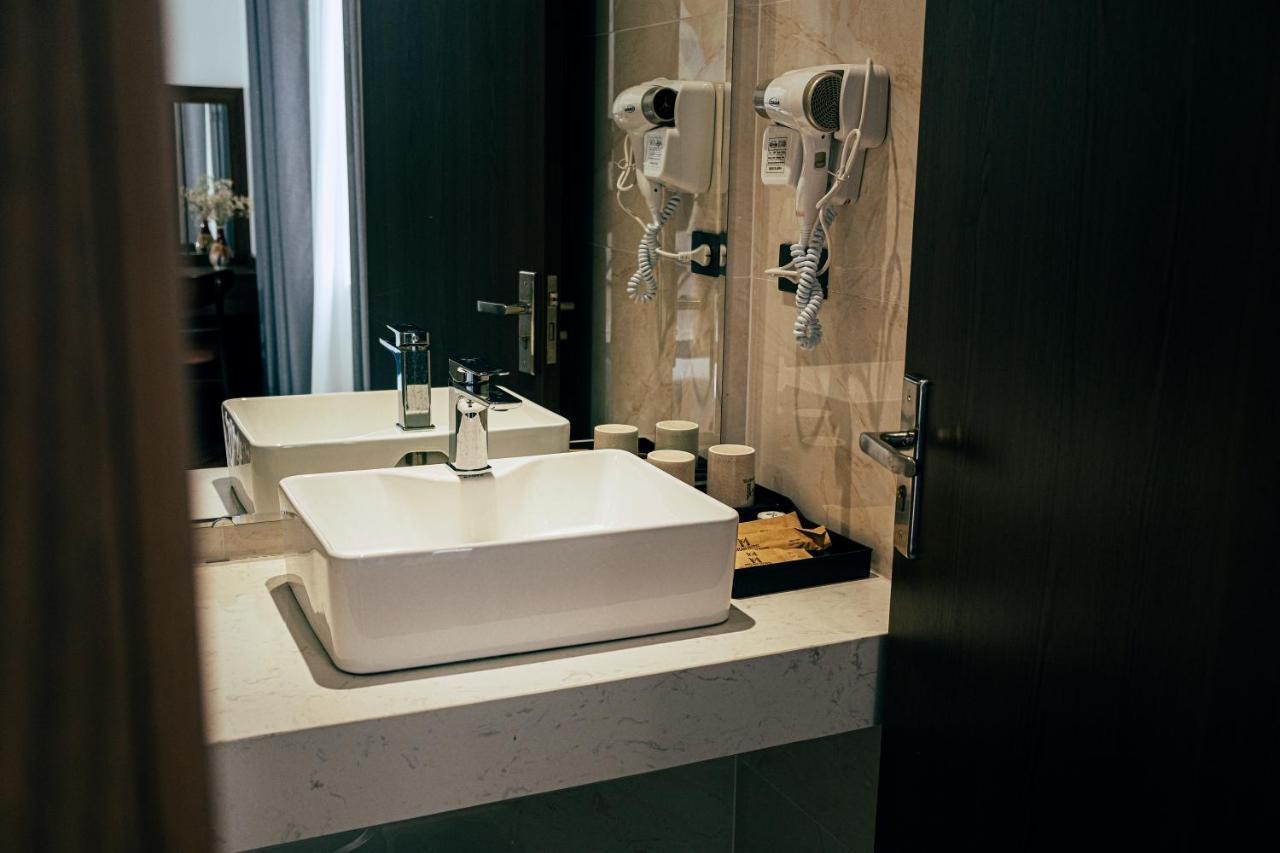 Milan Hotel Νιν Μπιν Εξωτερικό φωτογραφία